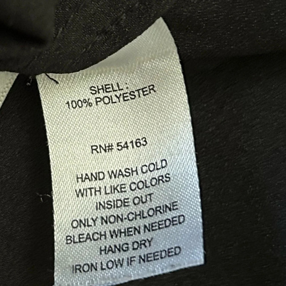 Like New- Calvin Klein V Neck Rolled Sleeve Blouse black size Large - Picture 8 of 8